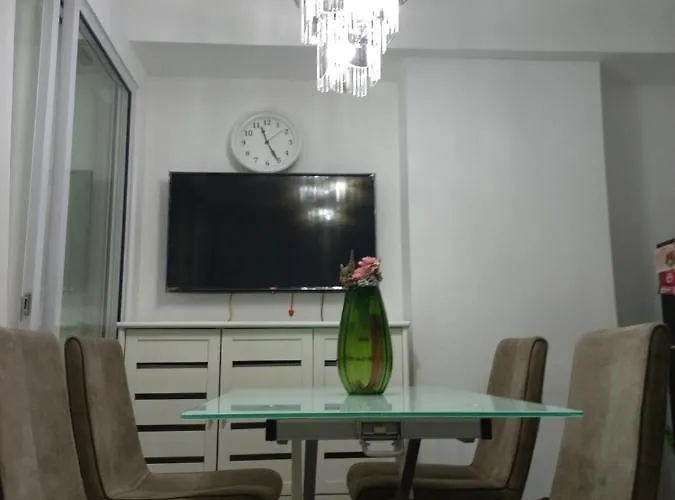 Hotel Azure Urban Staycation Bah 337 Unli Wifi 24 Hrs Check In No Security Deposit Hygeinic View Manila